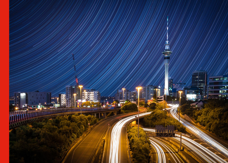 Timelapse of Auckland skyline and Sky Tower at night