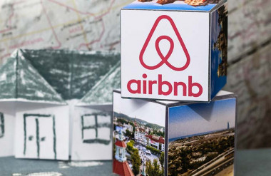 Airbnb banner