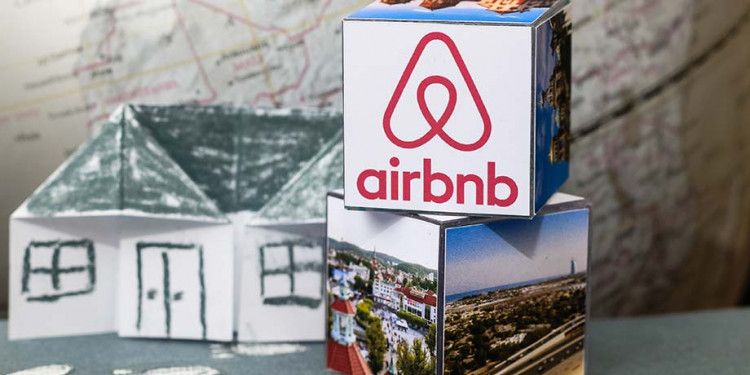Airbnb banner