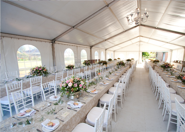 Table settings for a large wedding