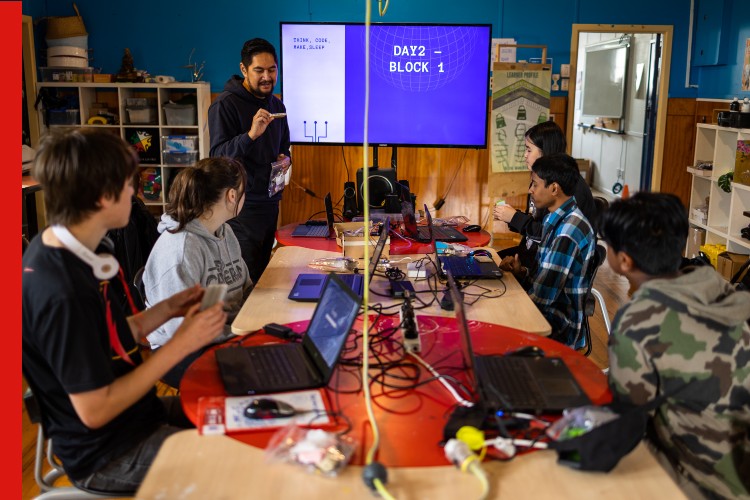 Photo of students at Manurewa High School